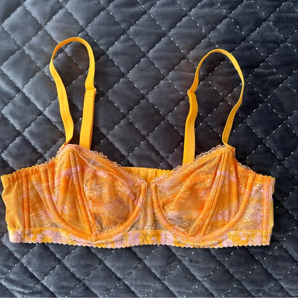 NWT Savage X Fenty Watercolor Tie Dye Unlined Lace Bra Size 40C - Picture 2 of 7